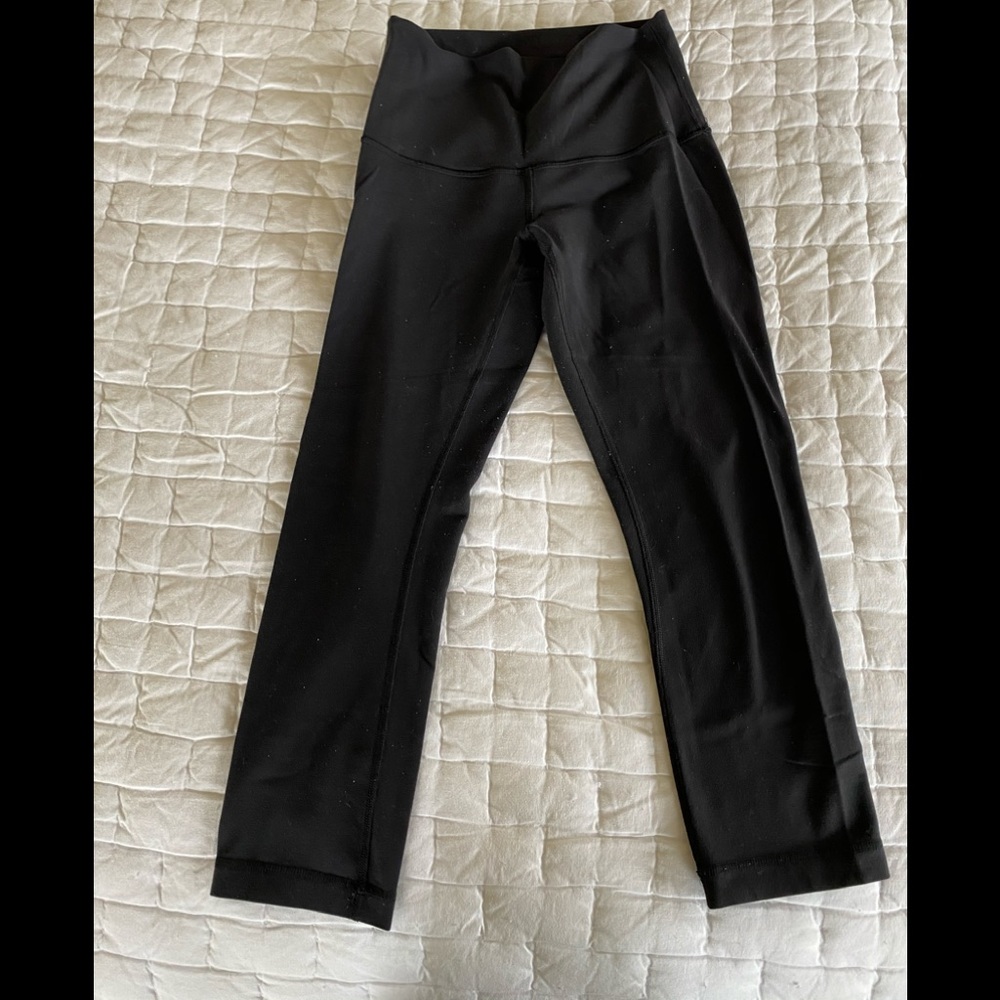 Lululemon high rise Wunder Under  leggings